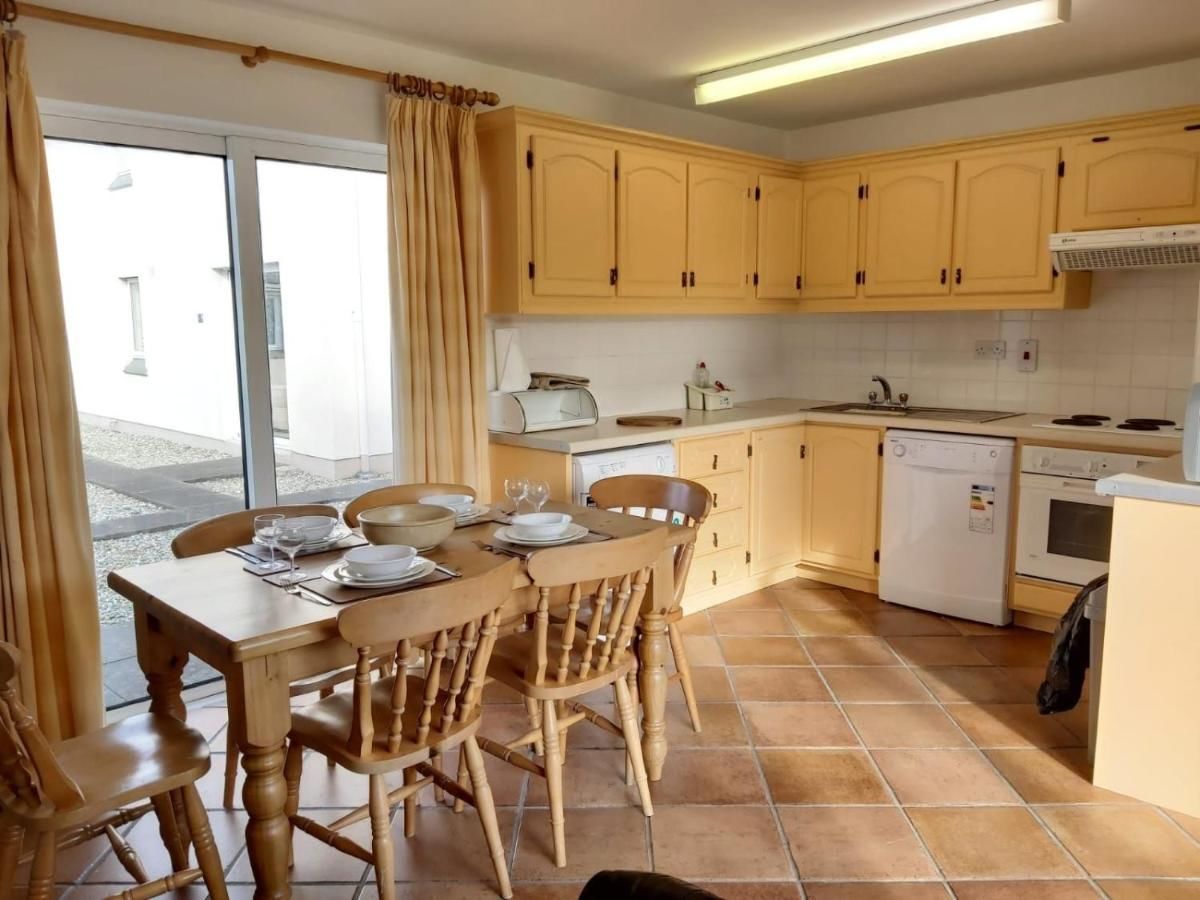 Дома для отпуска No3 Ballyconneely Cottage Балликоннили-13